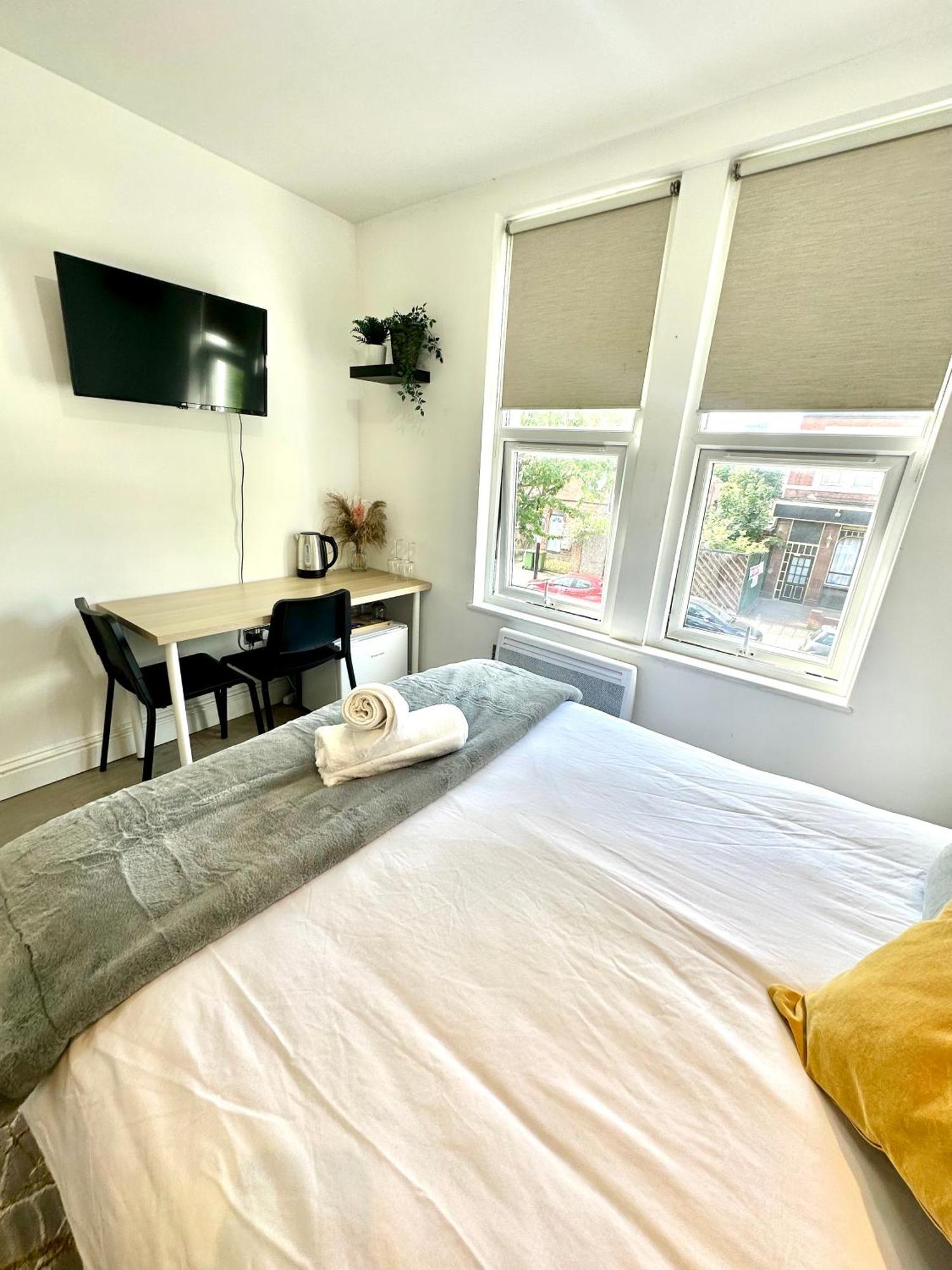 Cosy En-Suite Room In Stratford Londres Extérieur photo